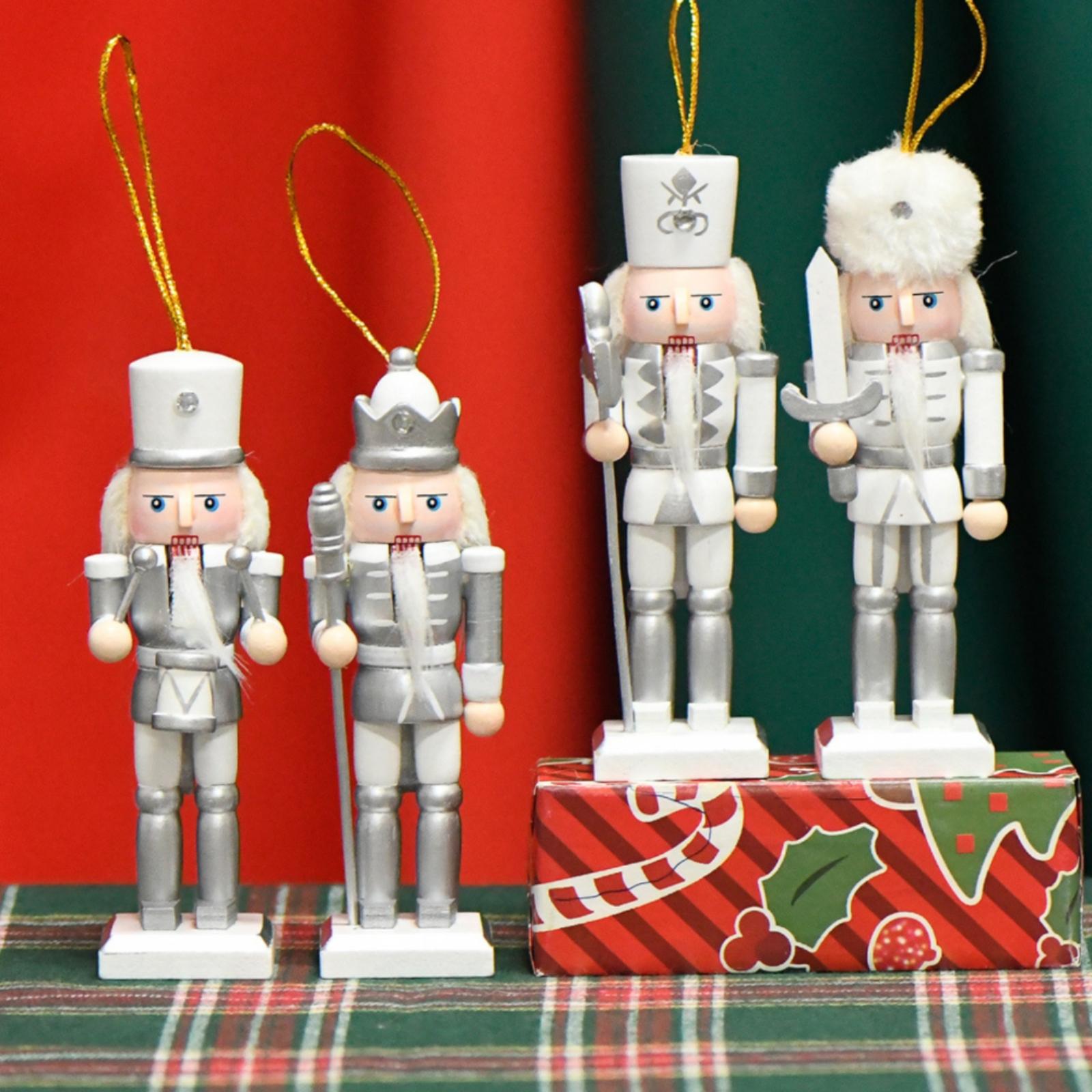 تمثال خشبي لحارس كسارة البندق  - مراجعة Nutcracker Figurine وسعره